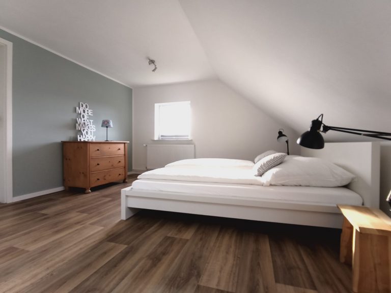 Schlafzimmer oben 1.1